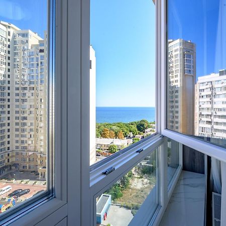 Светлая Квартира Новый Берег Odesa Exterior foto